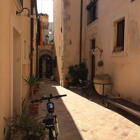 Archè House *
